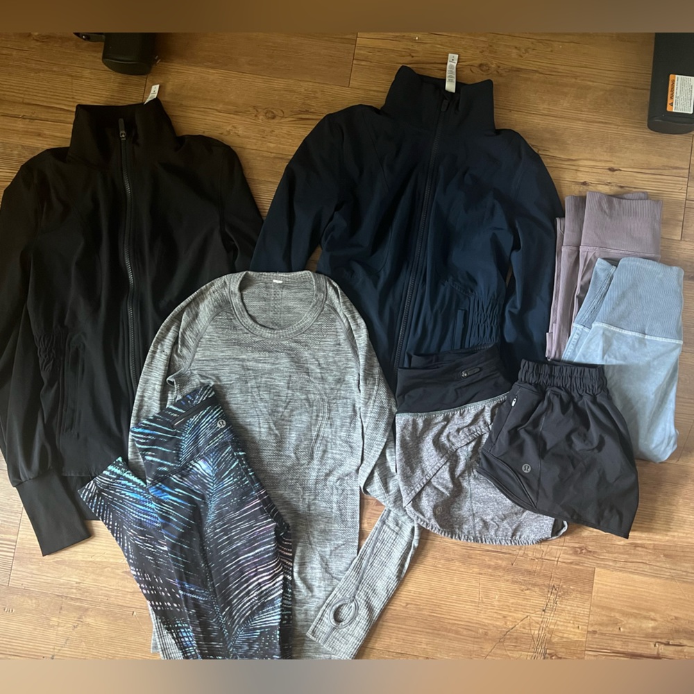 lululemon athletica savings lot!!